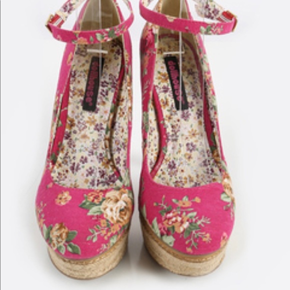 🍒90s Dollhouse Prin Platform Pinup Pumps - Picture 3 of 8